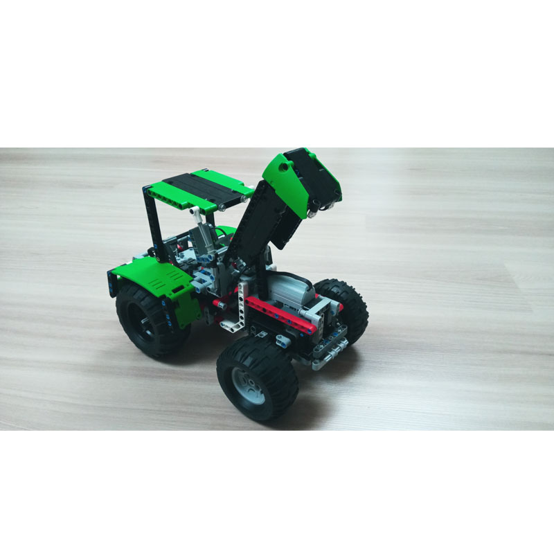 Urban Farming Is - MOC-80667 アーバンファーム農業用中型トラクター ビルディングブロックモデル 563 パーツ クリエイティブ